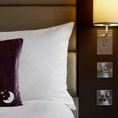 Premier Inn Chelmsford City Centre Ngoại thất bức ảnh